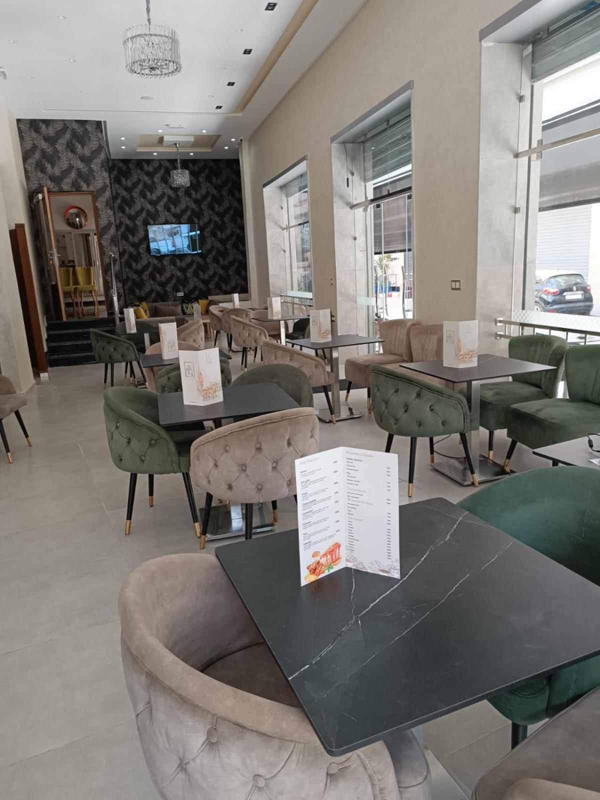 Town Hotel Кенитра Екстериор снимка
